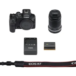 Outlet EOS R7 Mirrorless Digital Camera with 18-150mm Lens Mirrorless