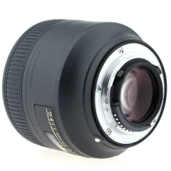 New AF-S NIKKOR 85mm f/1.8G Lens - Pre-Owned Phone Cables