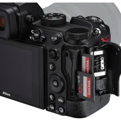 Outlet Z 5 Mirrorless Digital Camera with 24-200mm Lens Mirrorless
