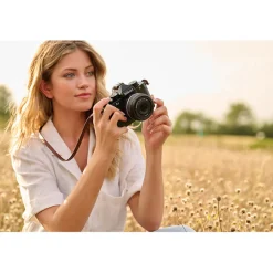 Fashion Z f Mirrorless Digital Camera with 40mm Lens Mirrorless