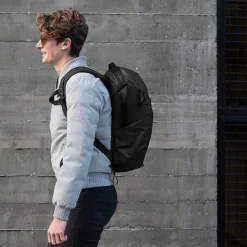 Sale Everyday Backpack Zip (15L, Black) Camera Bags