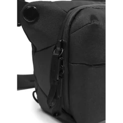 Clearance Everyday Sling v2 (Black, 3L) Camera Bags