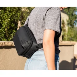 Clearance Everyday Sling v2 (Black, 3L) Camera Bags