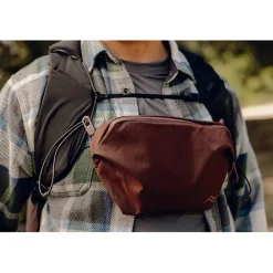 Fashion Outdoor Sling (Eclipse, 2L) Camera Bags