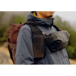 Best Outdoor Sling (Black, 2L) Camera Bags