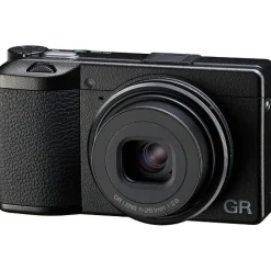 Outlet GR IIIx HDF Digital Camera with GC-11 Soft Case Point & Shoot