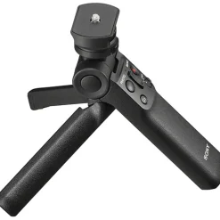 Outlet Vlogger Accessory Kit II Batteries & Adapters