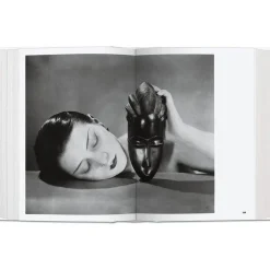 Discount Photo Icons. 50 Landmark Photographs and Their Stories - Hardcover Book Books