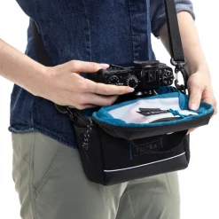 Online Skyline V2 7 Shoulder Bag (Black) Camera Bags