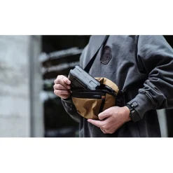 Online Portable Charging Station for NP-FZ100 Batteries Batteries & Power