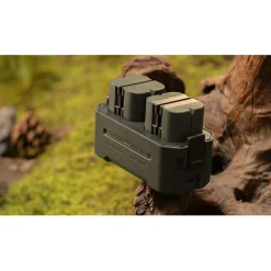 Clearance Portable Charging Station for LP-E6 Batteries Batteries & Power